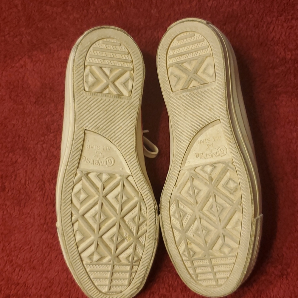 Converse - Picture 2 of 4